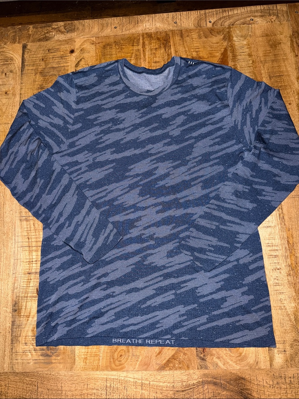 lululemon athletica Men's Navy and Slate Camouflage Long Sleeve Shirt